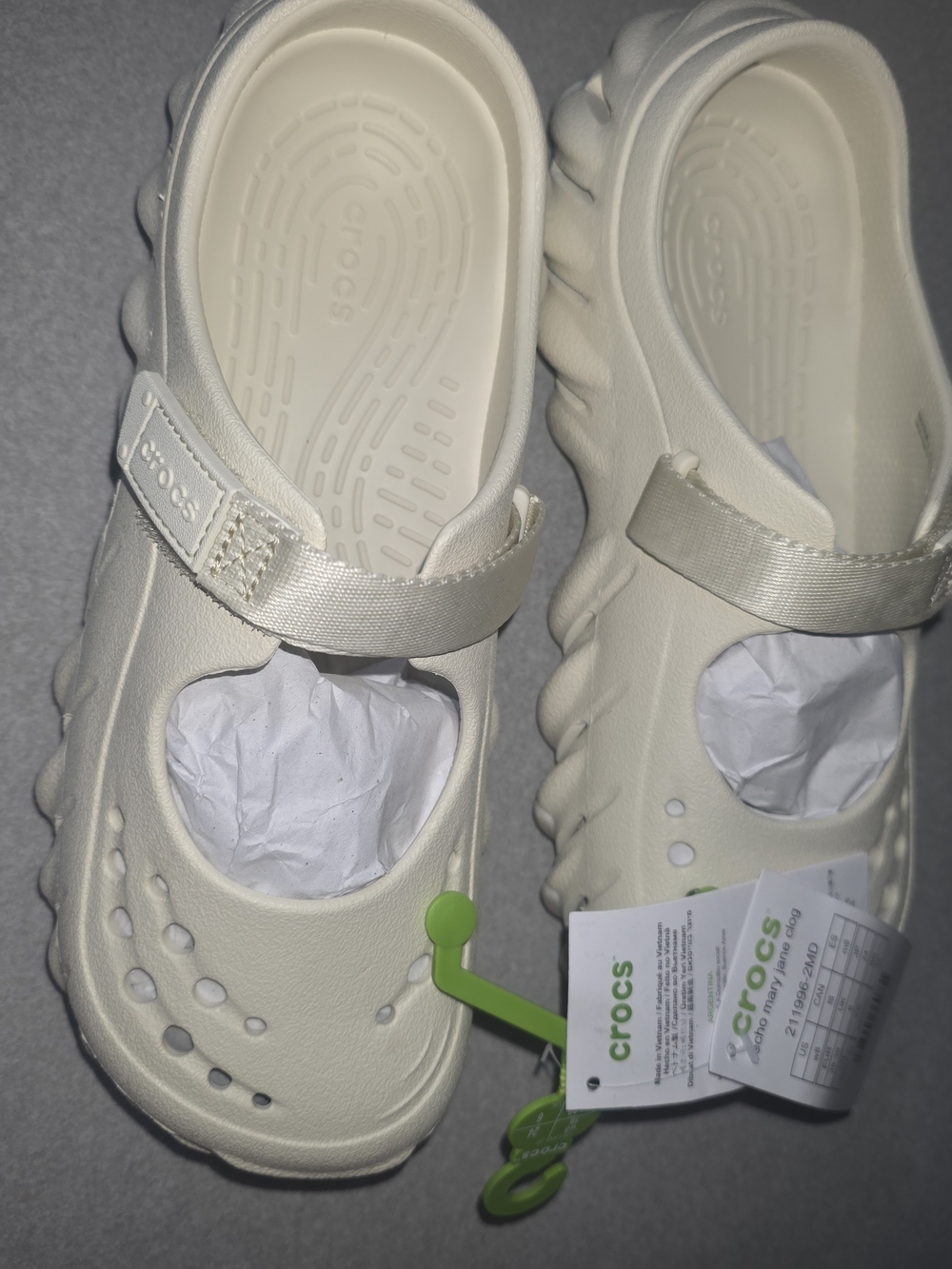 Womens Size 8 Echo Mary Jane Crocs (Cream) Brand New With Tags - Picture 11 of 14